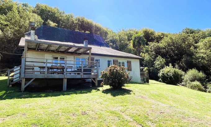 Artiguelouve House | 150 m² Gîte ∙ 5 bedrooms ∙ 10 guests