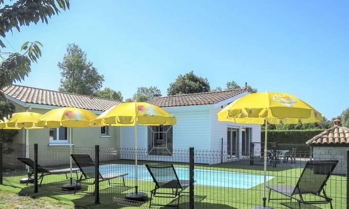 Civrac-en-Medoc House | 150 m² House ∙ 3 bedrooms ∙ 6 guests