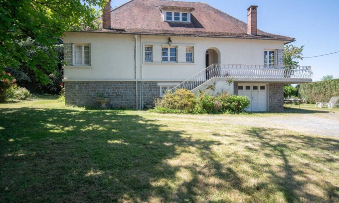 Payzac House | 150 m² House ∙ 3 bedrooms ∙ 6 guests