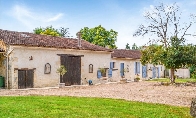Bourg-du-Bost House | 150 m² House ∙ 3 bedrooms ∙ 6 guests