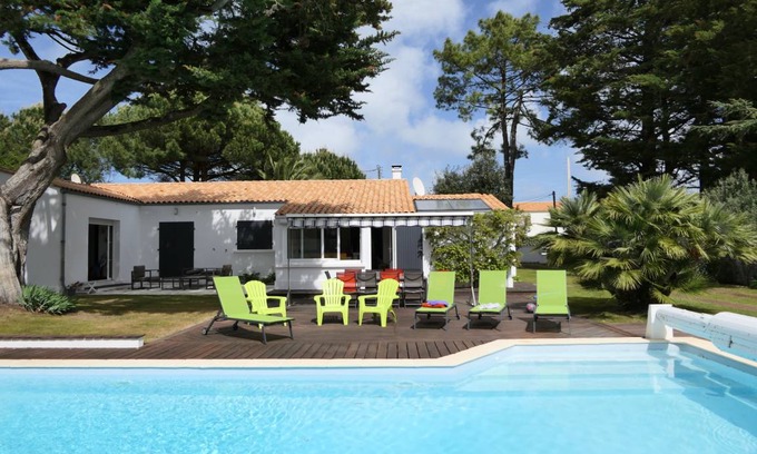 Boyardville Villa | 160 m² Villa ∙ 6 bedrooms ∙ 11 guests