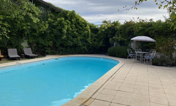 Eymet House | 165 m² House ∙ 5 bedrooms ∙ 13 guests