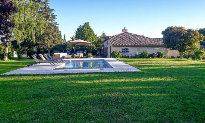 Doulezon House | 170 m² House ∙ 4 bedrooms ∙ 8 guests