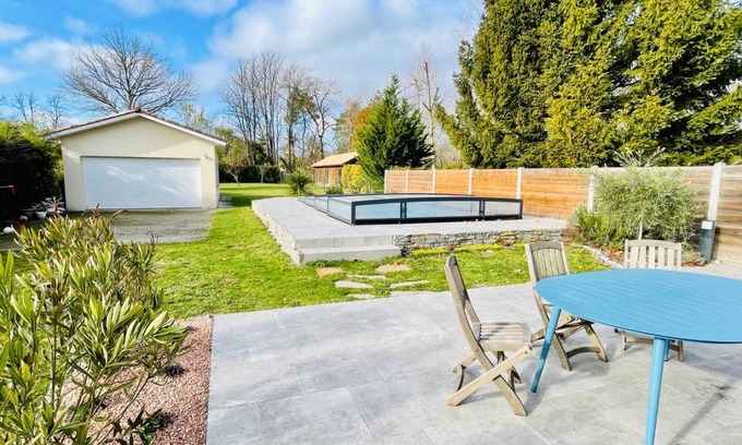 Pessac House | 170 m² House ∙ 4 bedrooms ∙ 8 guests