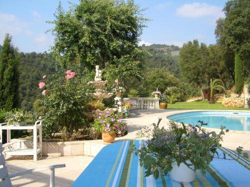 Auribeau-sur-Siagne Bed & Breakfast | 18 m² Bed and breakfast ∙ 2 guests
