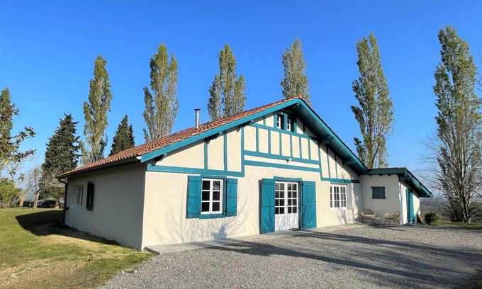La Bastide-Clairence House | 180 m² Gîte ∙ 4 bedrooms ∙ 7 guests