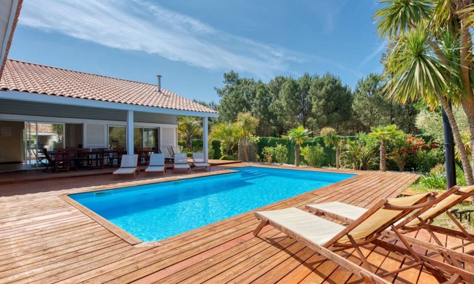 Vensac Villa | 180 m² Villa ∙ 5 bedrooms ∙ 10 guests