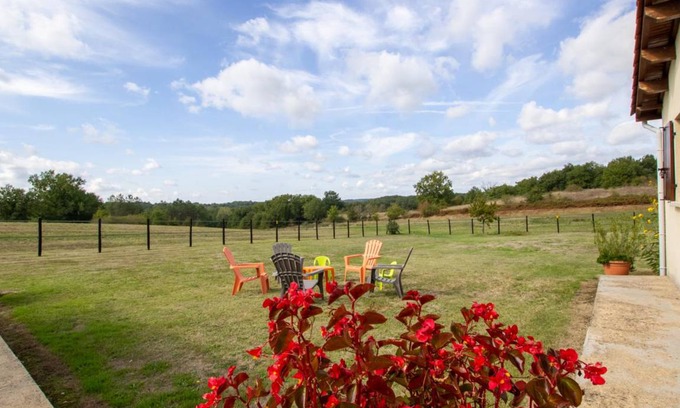 St-Michel-de-Double Cottage | 185 m² Cabin ∙ 3 bedrooms ∙ 6 guests