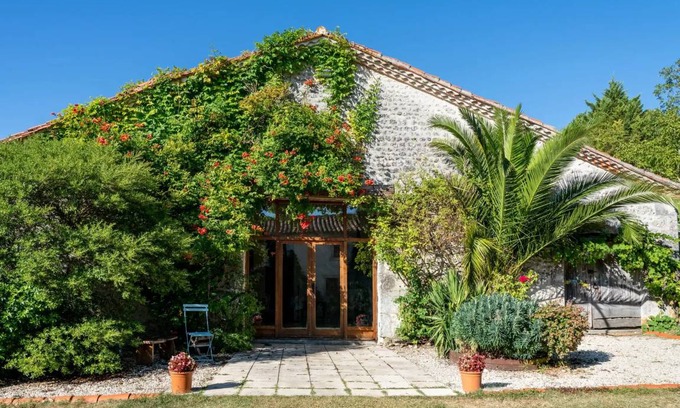 Juignac House | 200 m² House ∙ 3 bedrooms ∙ 8 guests