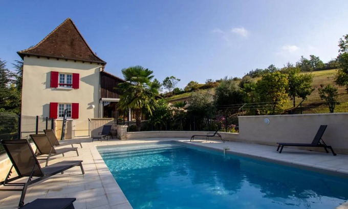 Villamblard House | 200 m² House ∙ 4 bedrooms ∙ 8 guests