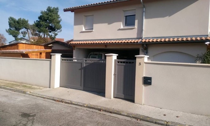 Villenave-d'Ornon Resort | 200 m² Private room ∙ 1 bedroom ∙ 1 guest