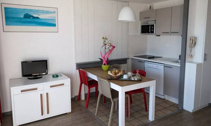 Hendaye Apartment | 21 m² Studio flat ∙ 1 bedroom ∙ 4 guests