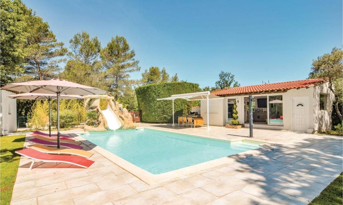 Trets House | 210 m² House ∙ 5 bedrooms ∙ 10 guests