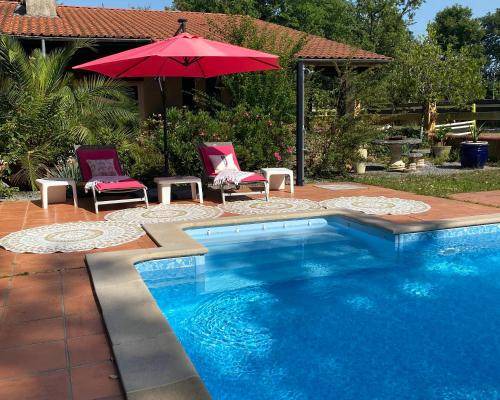 Saint-Pierre-du-Mont Bed & Breakfast | 22 m² Bed and breakfast ∙ 4 guests