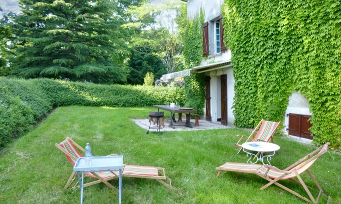 Genouillac House | 220 m² House ∙ 3 bedrooms ∙ 8 guests