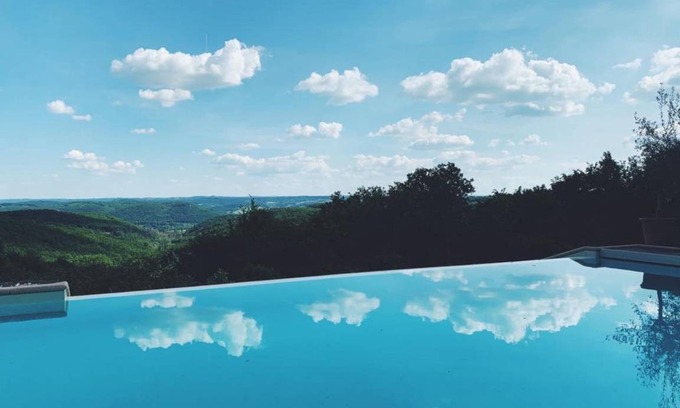Beynac-et-Cazenac Villa | 230 m² Villa ∙ 5 bedrooms ∙ 9 guests