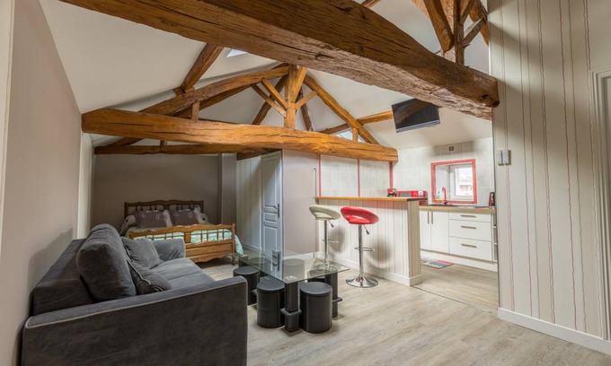 Mouterre-Silly House | 249 m² House ∙ 5 bedrooms ∙ 14 guests