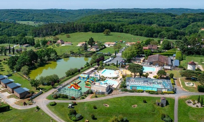 Saint-Martial-de-Nabirat House | 25 m² Mobile home ∙ 2 bedrooms ∙ 4 guests