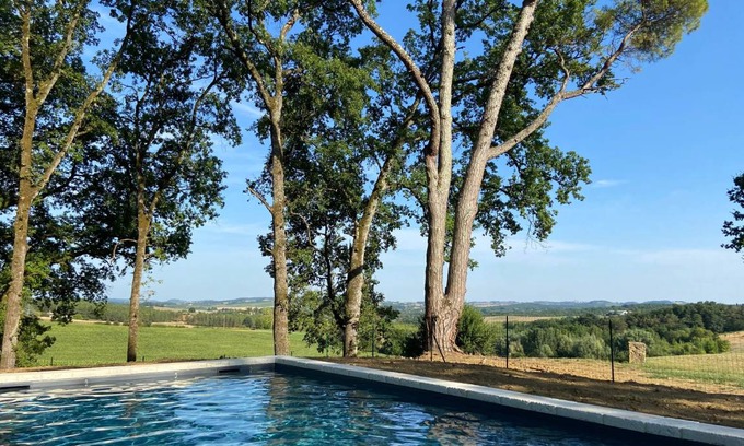 Tombeboeuf Other | 250 m² Castle ∙ 5 bedrooms ∙ 18 guests