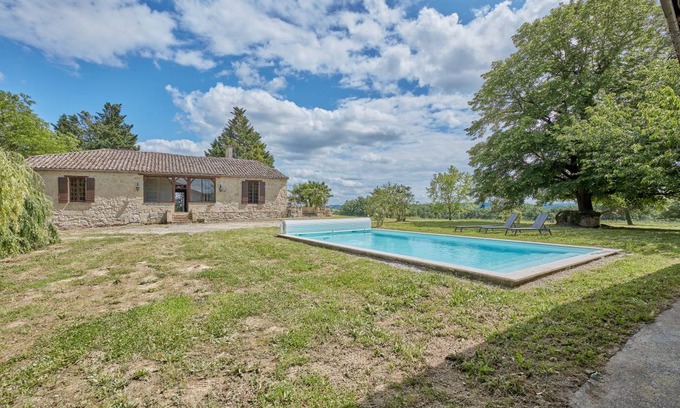 Tombeboeuf House | 250 m² House ∙ 5 bedrooms ∙ 11 guests