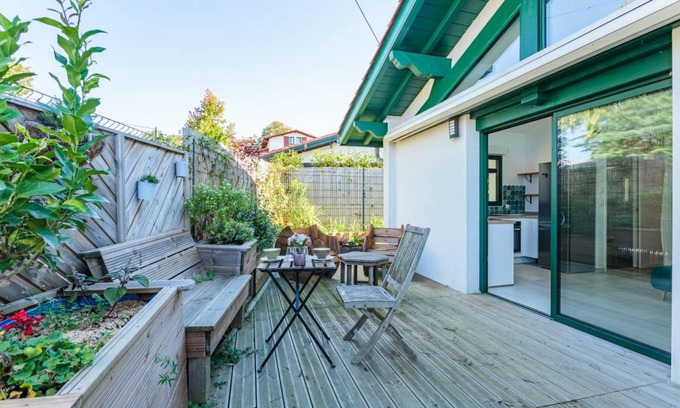 Saint-Pierre-d'Irube Apartment | 28 m² Apartment ∙ 1 bedroom ∙ 2 guests