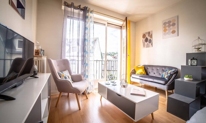 Brive-la-Gaillarde Apartment | 28 m² Studio flat ∙ 1 bedroom ∙ 2 guests