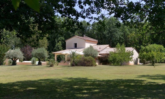 Beaumont-du-Perigord House | 290 m² House ∙ 4 bedrooms ∙ 7 guests