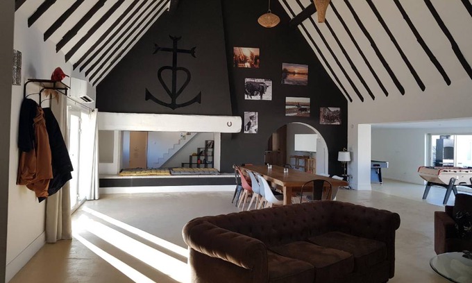 Saintes-Maries-de-la-Mer Villa | 300 m² Villa ∙ 7 bedrooms ∙ 15 guests