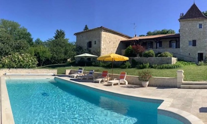Ribagnac Apartment | 30 m² Apartment ∙ 2 guests