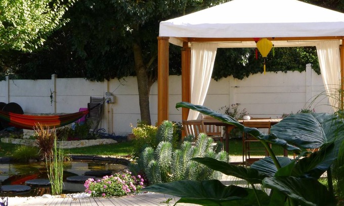 La Rochelle Bed & Breakfast | 30 m² Bed and breakfast ∙ 4 guests