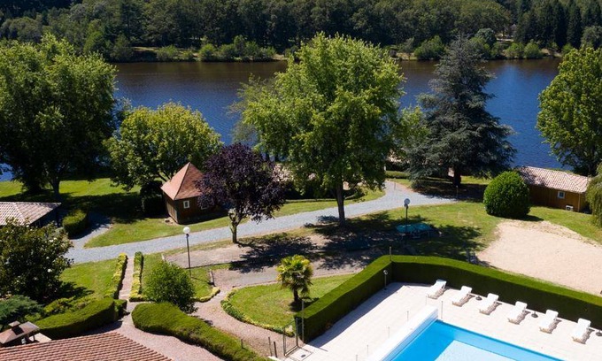 Mialet Ski Chalet | 30 m² Chalet ∙ 2 bedrooms ∙ 6 guests