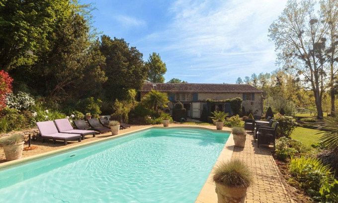 Payroux Other | 300 m² Accommodation ∙ 4 bedrooms ∙ 10 guests