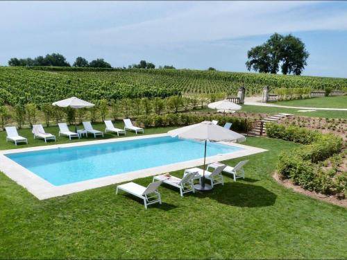 Fronsac Villa | 300 m² Villa ∙ 1 bedroom ∙ 10 guests