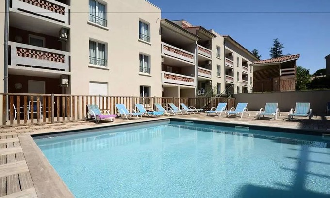Greoux-les-Bains Apartment | 35 m² Apartment ∙ 1 bedroom ∙ 2 guests