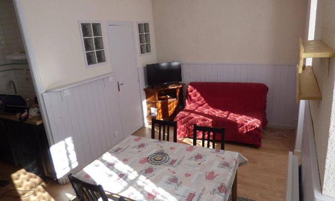 Eaux-Bonnes Apartment | 35 m² Apartment ∙ 1 bedroom ∙ 6 guests