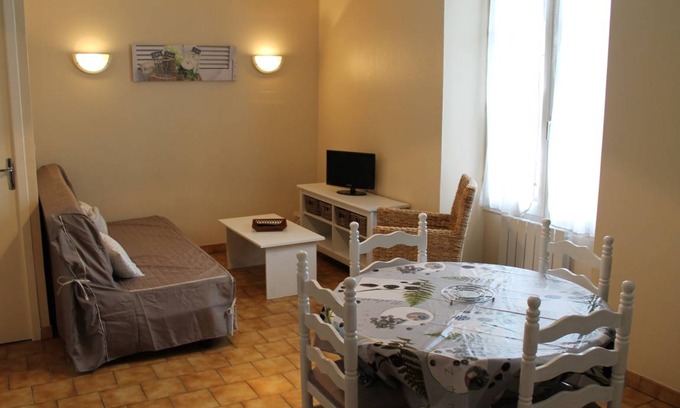 La Roche-Posay Apartment | 36 m² Apartment ∙ 1 bedroom ∙ 4 guests