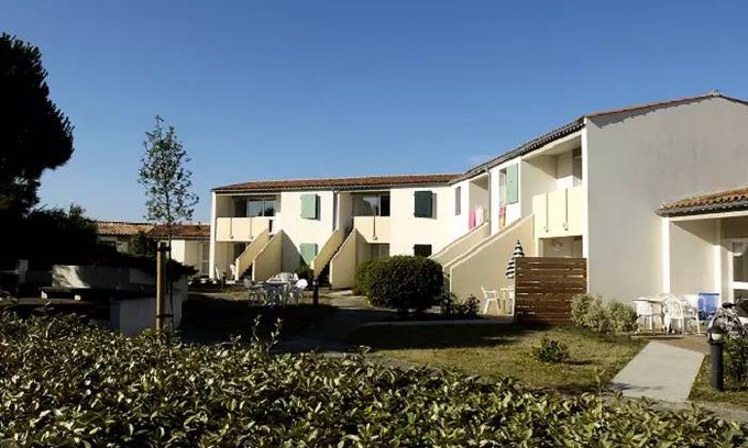 Ars-en-Re Apartment | 37 m² Apartment ∙ 2 bedrooms ∙ 5 guests