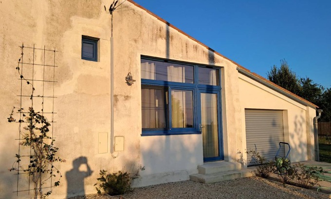 Saint-Fort-sur-Gironde Apartment | 38 m² Apartment ∙ 1 bedroom ∙ 4 guests
