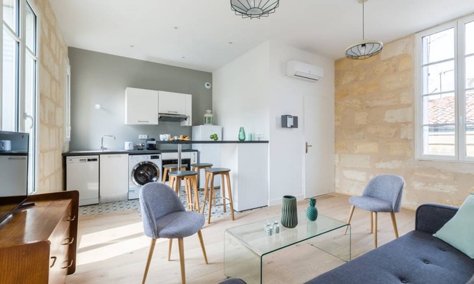 Chartrons Apartment | 40 m² Apartment ∙ 1 bedroom ∙ 4 guests