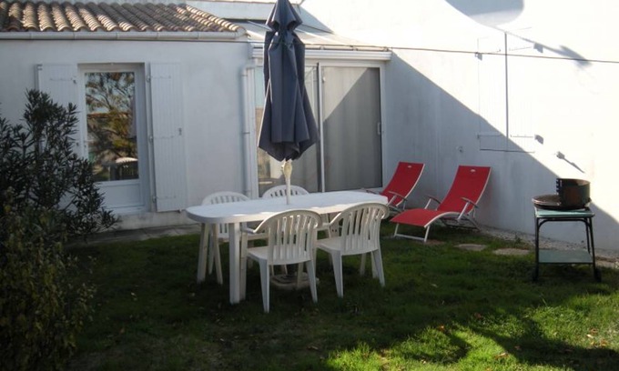 La Couarde-sur-Mer House | 40 m² House ∙ 2 bedrooms ∙ 4 guests