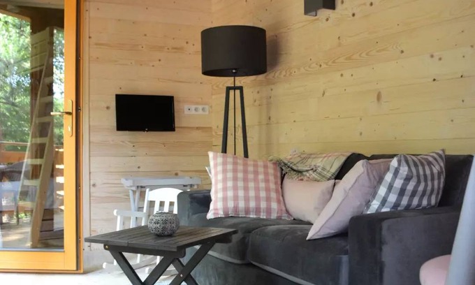 Salles-en-Toulon House | 40 m² Mobile home ∙ 2 bedrooms ∙ 6 guests