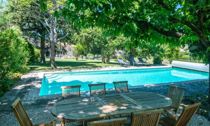 Malaucene House | 400 m² House ∙ 5 bedrooms ∙ 12 guests