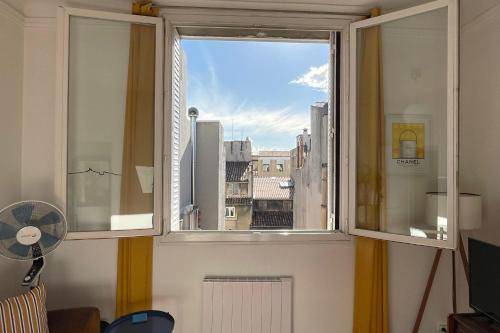 Noailles Apartment | 43 m² Apartment ∙ 2 bedrooms ∙ 4 guests