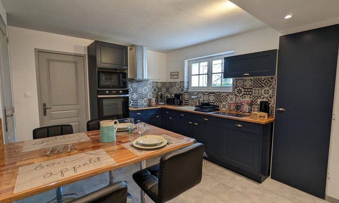 La Rochefoucauld Cottage | 43 m² Cabin ∙ 1 bedroom ∙ 4 guests
