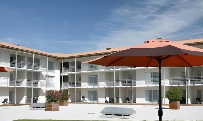 Lagord Apartment | 43 m² Serviced apartment ∙ 2 bedrooms ∙ 10 guests