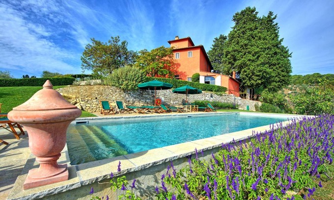 San Donato in Collina Villa | 435 m² Villa ∙ 10 bedrooms ∙ 20 guests