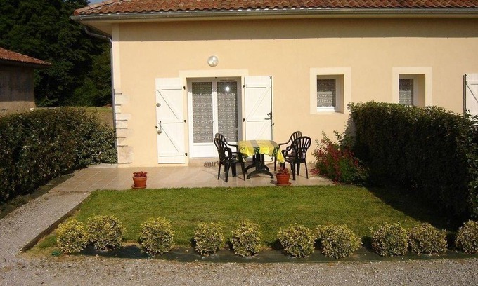 Angoume House | 45 m² Gîte ∙ 2 bedrooms ∙ 4 guests