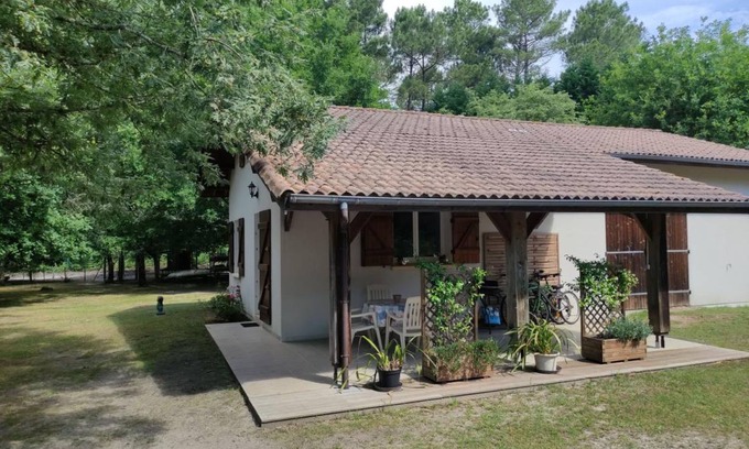 Sainte-Eulalie-en-Born House | 50 m² Gîte ∙ 1 bedroom ∙ 3 guests