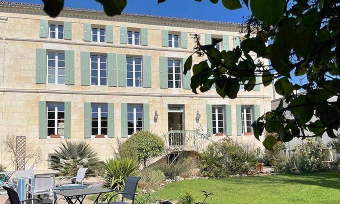 Pont l'Abbe d'Arnoult Bed & Breakfast | 50 m² Bed and breakfast ∙ 3 guests