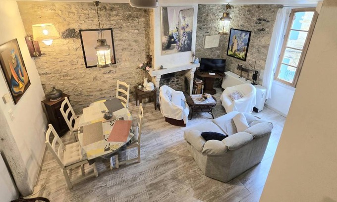 Beynac-et-Cazenac House | 50 m² Gîte ∙ 2 bedrooms ∙ 4 guests